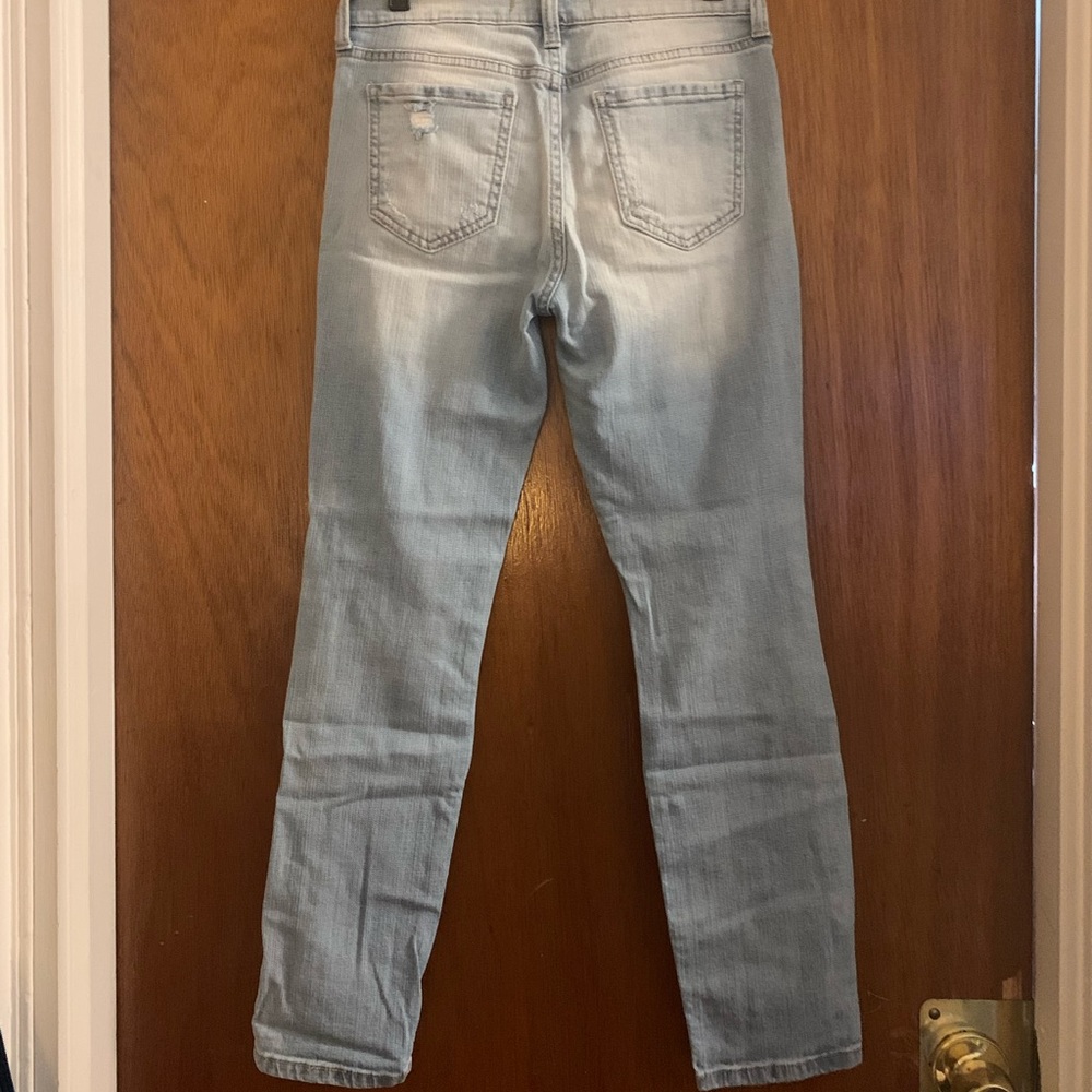 Low rise, skinny size 5, light wash